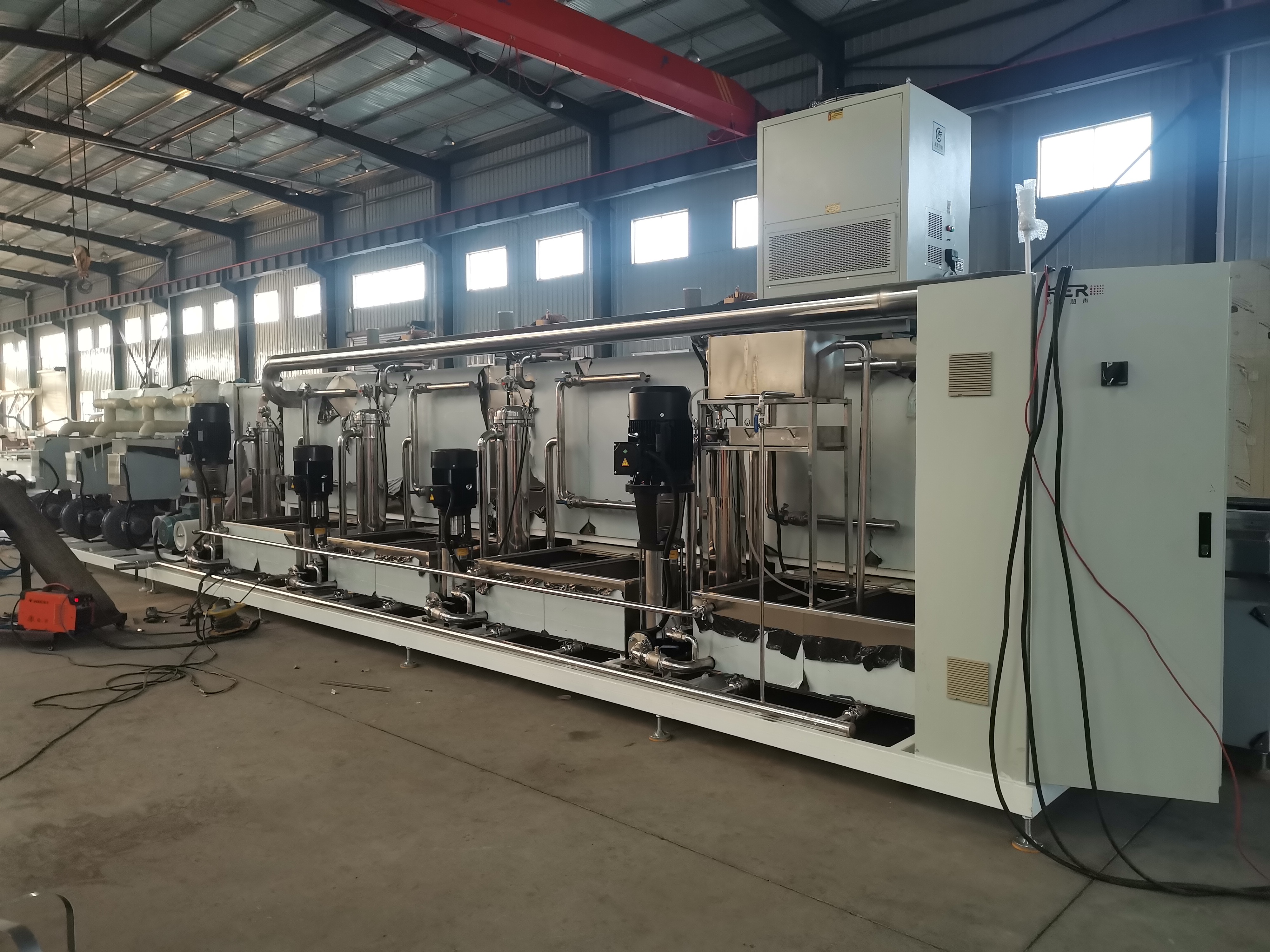 周轉(zhuǎn)筐噴淋清洗機(jī)